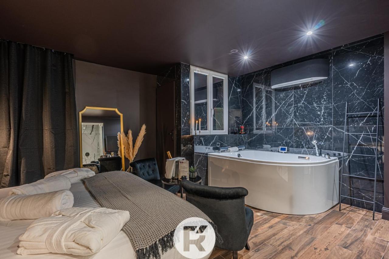 R'Apparts The Love Nest Suite Grenoble Exterior photo